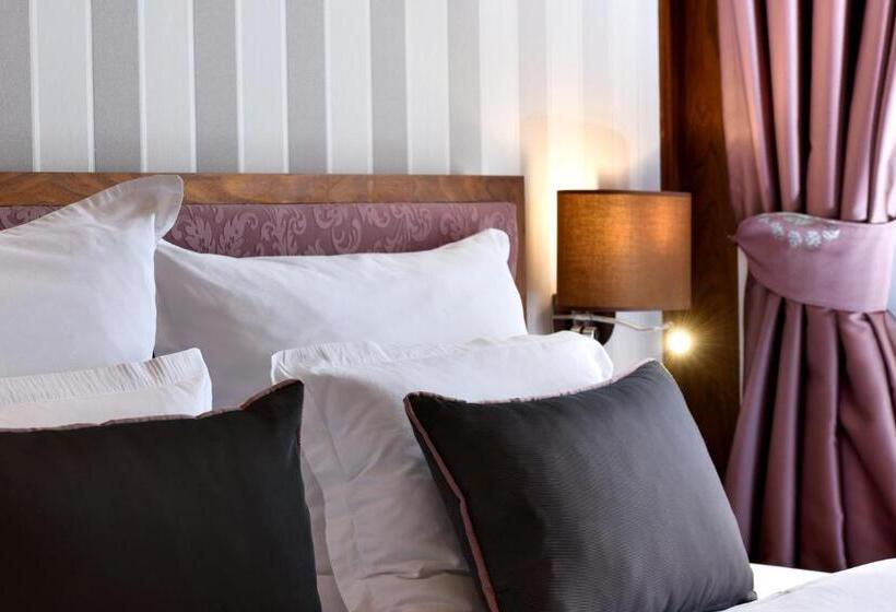 اتاق لوکس, Heritage Hotel Krone