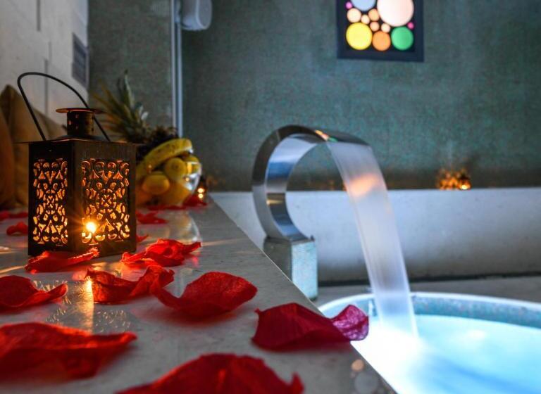 اتاق سوپریور, Heritage Hotel Krone