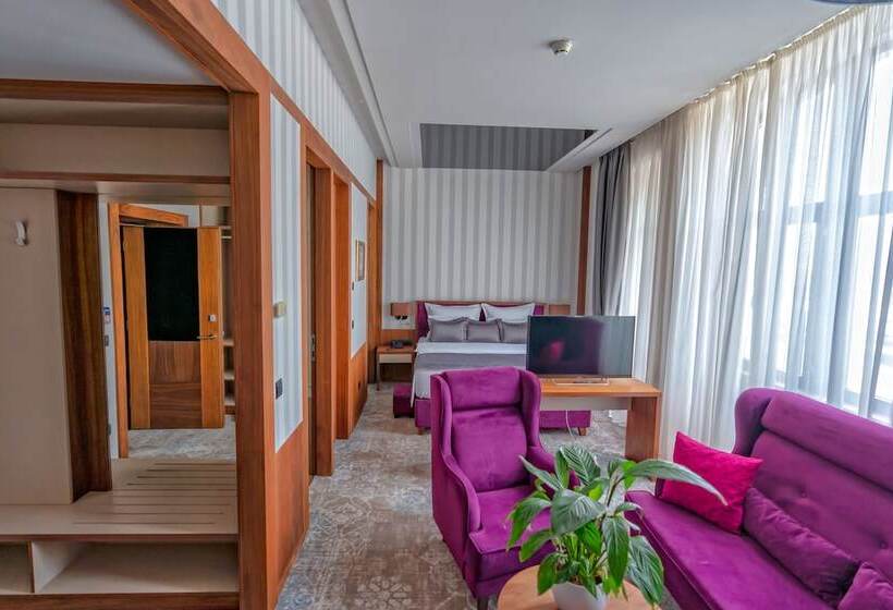 اتاق سوپریور, Heritage Hotel Krone