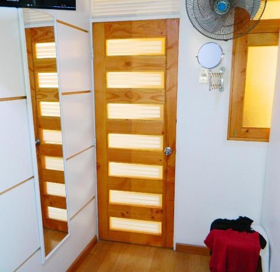 스탠다드 트리플 룸, Hostal Jardin Del Sol