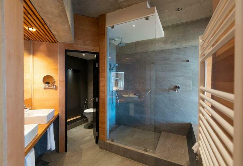 Superior-Zimmer, Awa