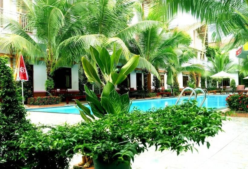 سوییت خانوادگی, Camellia Resort & Spa