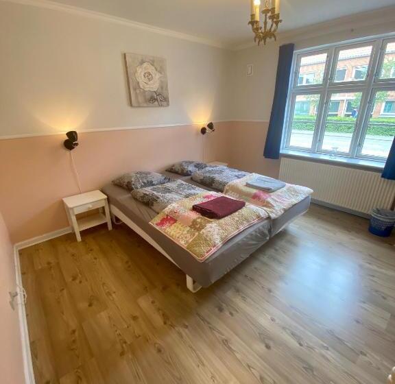 四人标准间, Oasen