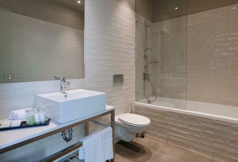 Classic Room, Prima Link