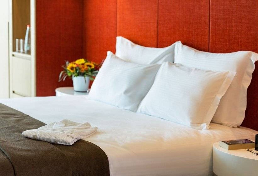 Deluxe Room, Prima Link