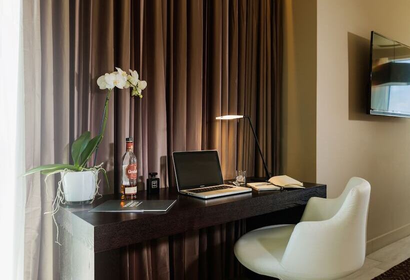 Executive Room, Prima Link