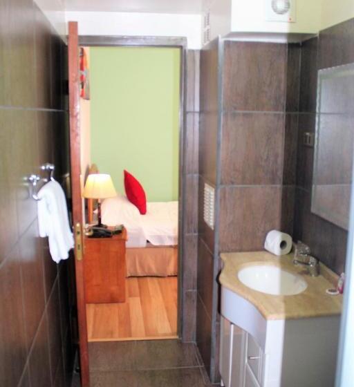 标准单人间, Samaña