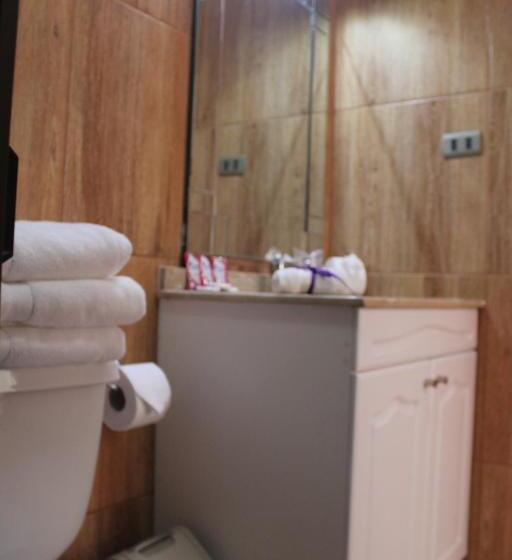 标准三人间, Samaña