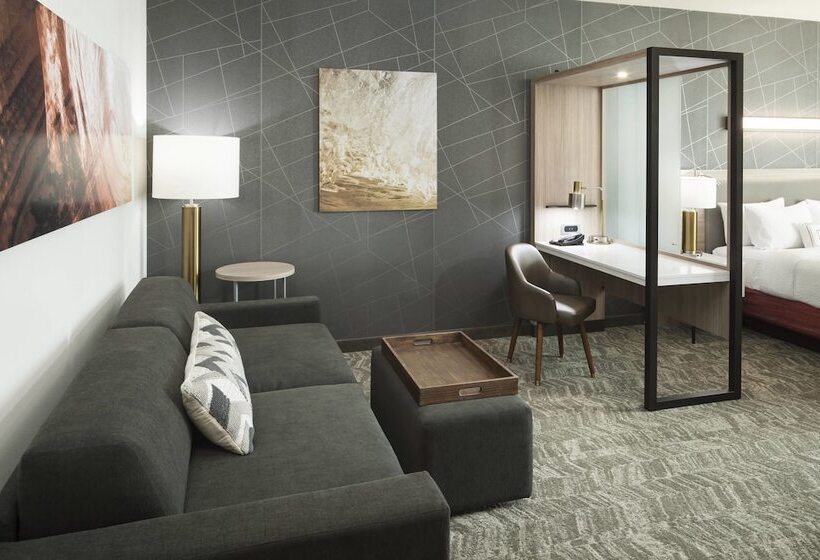 带阳台套房, Springhill Suites By Marriott Clearwater Beach