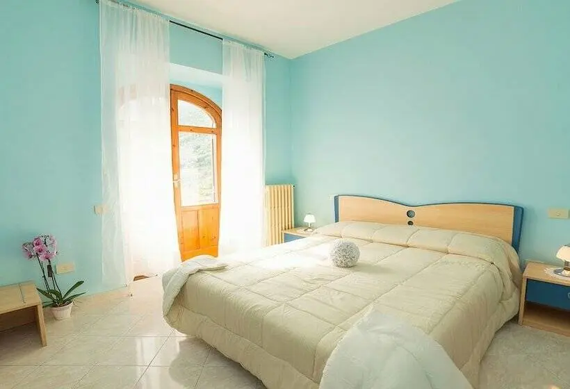 Standard-huone, Tra I Monti