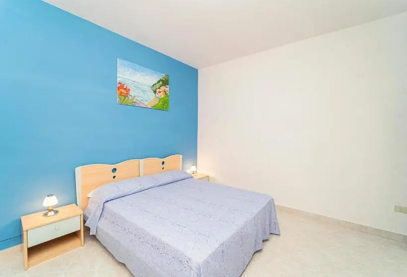 Basic Kolmen Hengen Huone, Tra I Monti