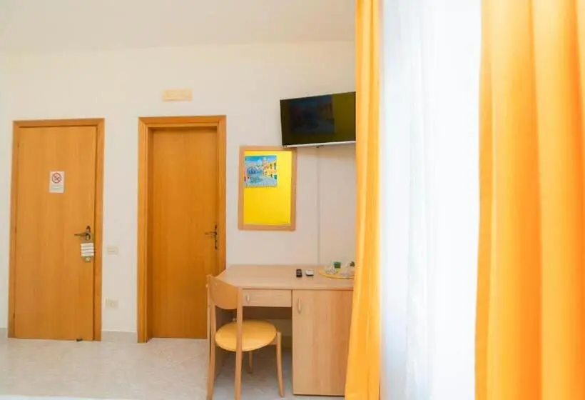 Standard-huone, Tra I Monti