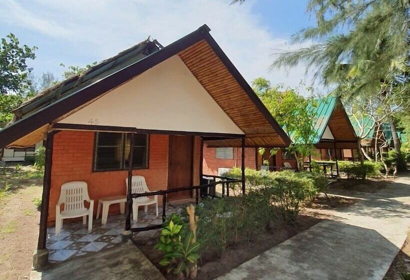 بنجلو قياسى, Kradan Beach Resort