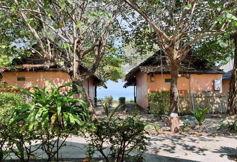 بنجلو قياسى, Kradan Beach Resort