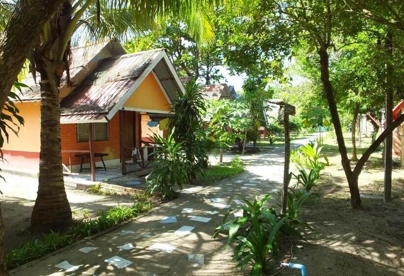 بنجلو قياسى, Kradan Beach Resort