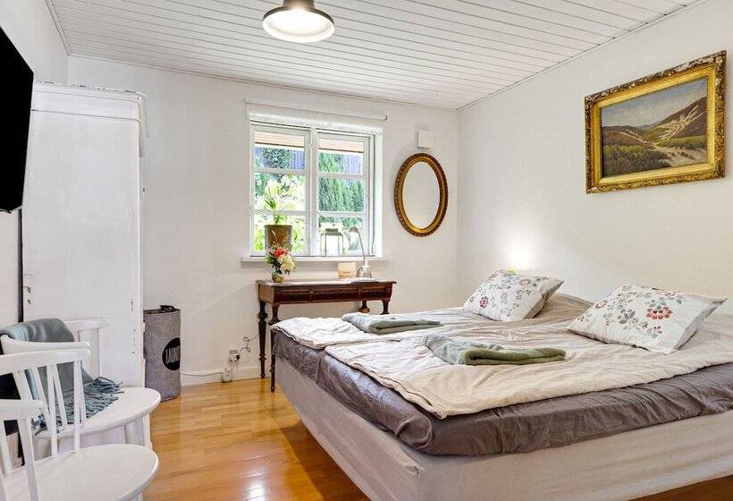 Номер Стандарт, Skortskær Bondegårdsferie