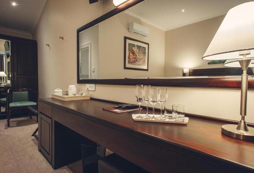 标准间, Clos Malverne Wine Estate