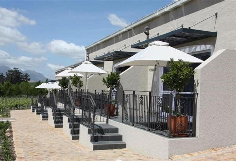 标准间, Clos Malverne Wine Estate