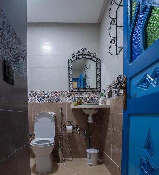 주니어 스위트, Puerta Azul