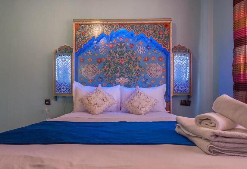 이그제큐티브 스위트, Puerta Azul