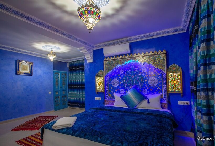 디럭스 룸, Puerta Azul