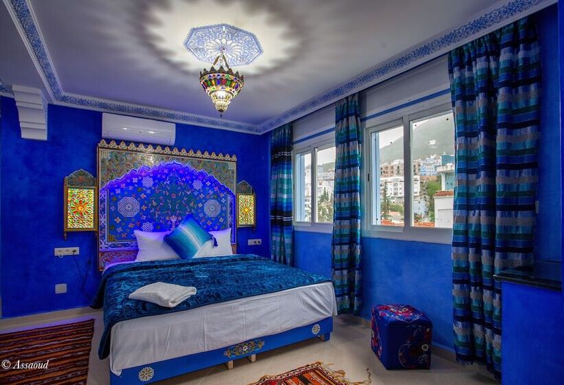 디럭스 룸, Puerta Azul