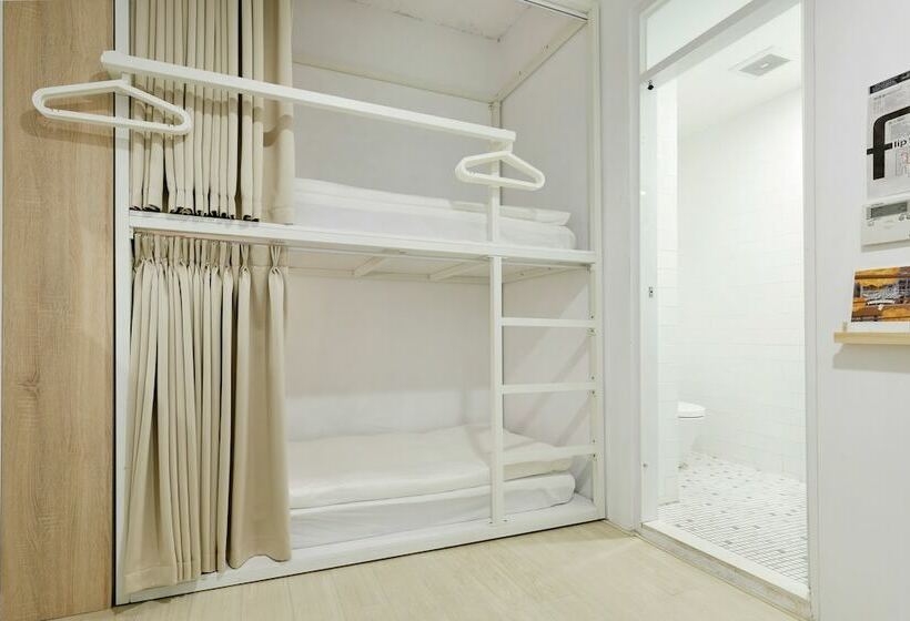 اتاق استاندارد, Owlstay Flip Flop Hostel Garden