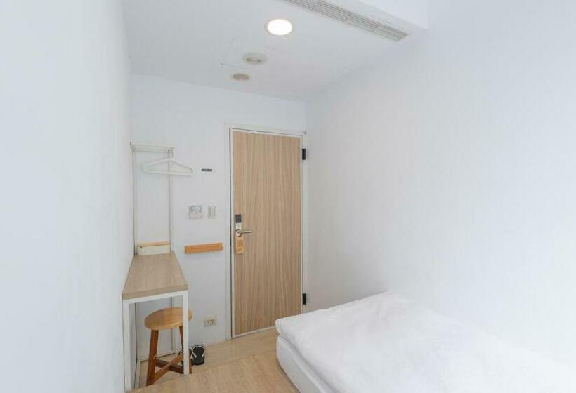 اتاق استاندارد یک تخته با سرویس بهداشتی مشترک, Owlstay Flip Flop Hostel Garden