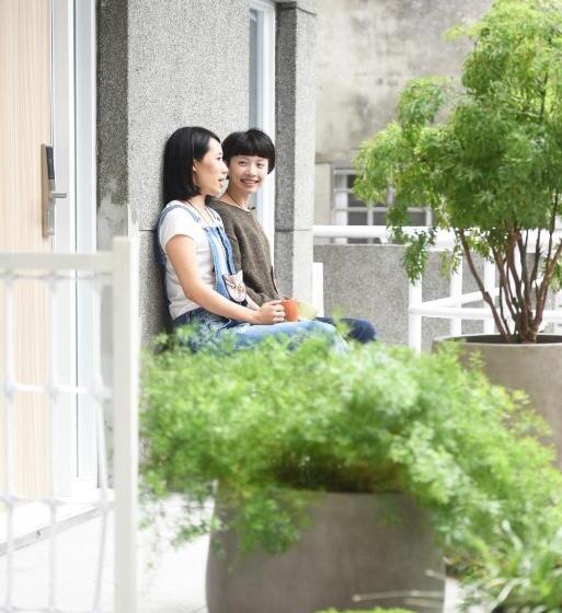 Comfort room with balcony, Owlstay Flip Flop Hostel Garden