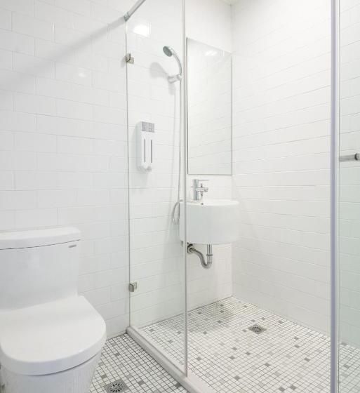 اتاق استاندارد, Owlstay Flip Flop Hostel Garden