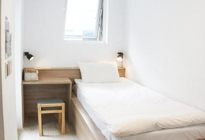 اتاق راحتی یک تخته, Owlstay Flip Flop Hostel Garden