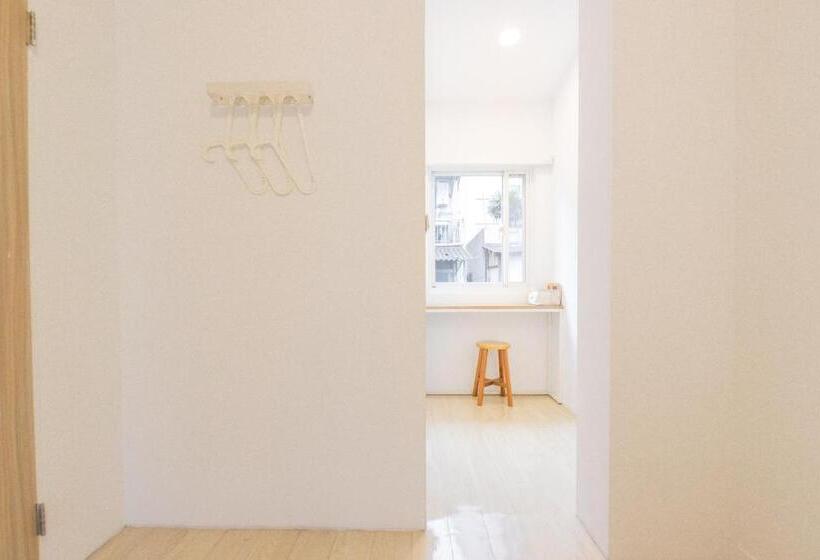 اتاق کلاسیک یک تخته, Owlstay Flip Flop Hostel Garden