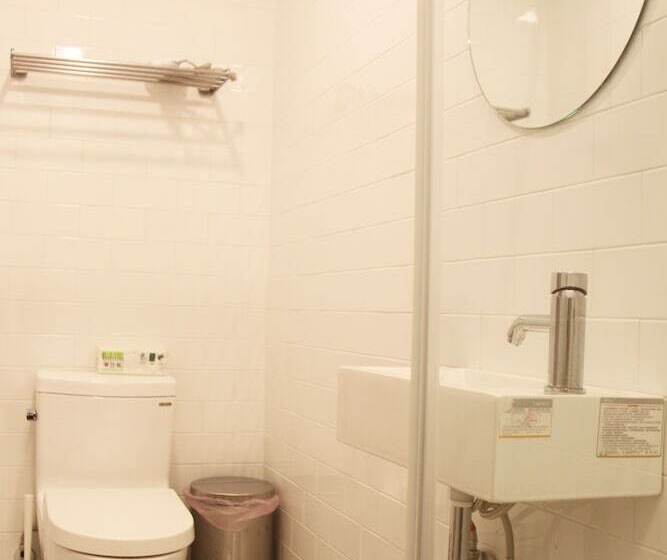 اتاق استاندارد, Owlstay Flip Flop Hostel Garden