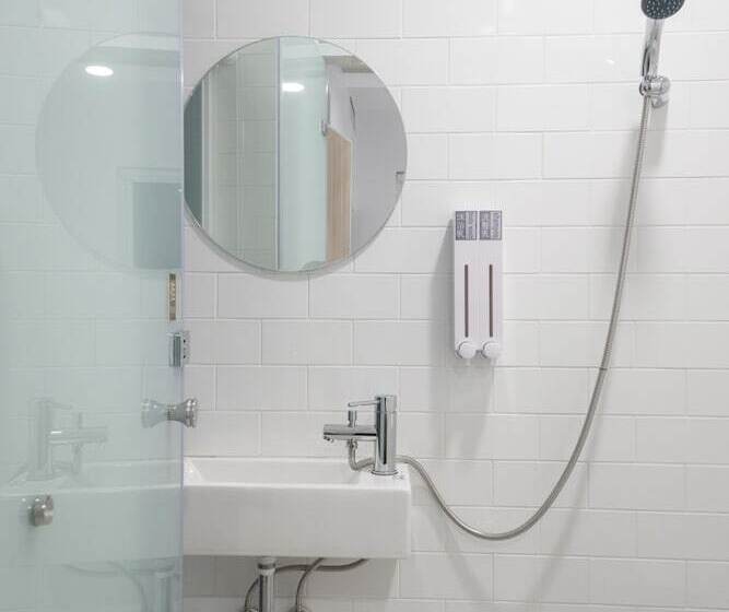 Comfort room with balcony, Owlstay Flip Flop Hostel Garden