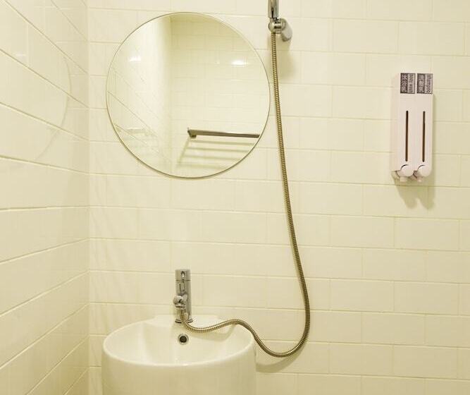 اتاق استاندارد چهار تخته, Owlstay Flip Flop Hostel Garden