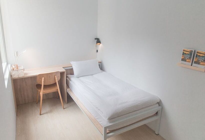 اتاق کلاسیک یک تخته, Owlstay Flip Flop Hostel Garden