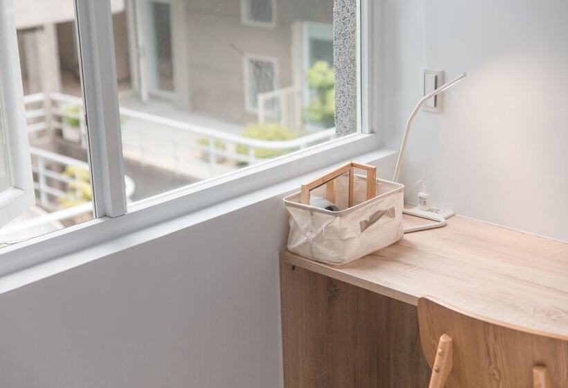 اتاق کلاسیک یک تخته, Owlstay Flip Flop Hostel Garden