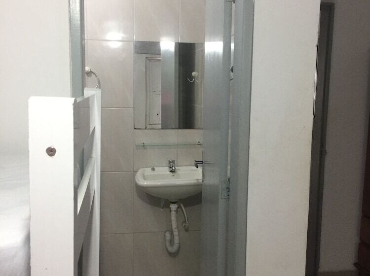 家庭间, Hostel Pelourinho