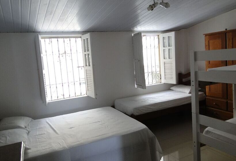 家庭间, Hostel Pelourinho