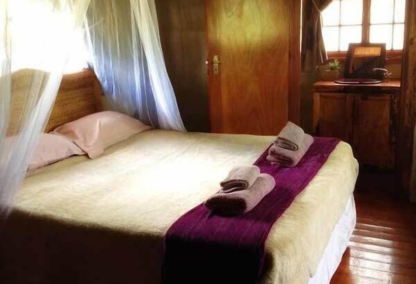 小室, Adansonia Eco Lodge