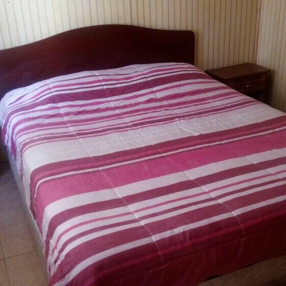 اتاق استاندارد, Amigos