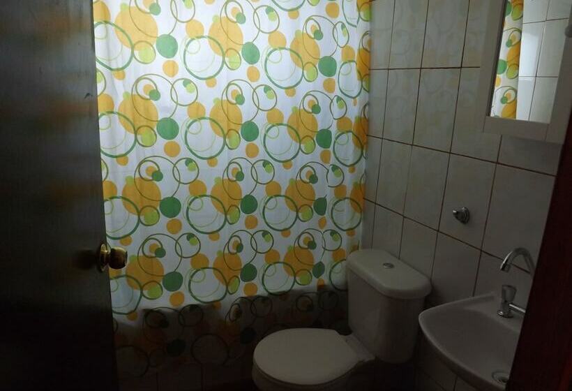 اتاق استاندارد, Amigos