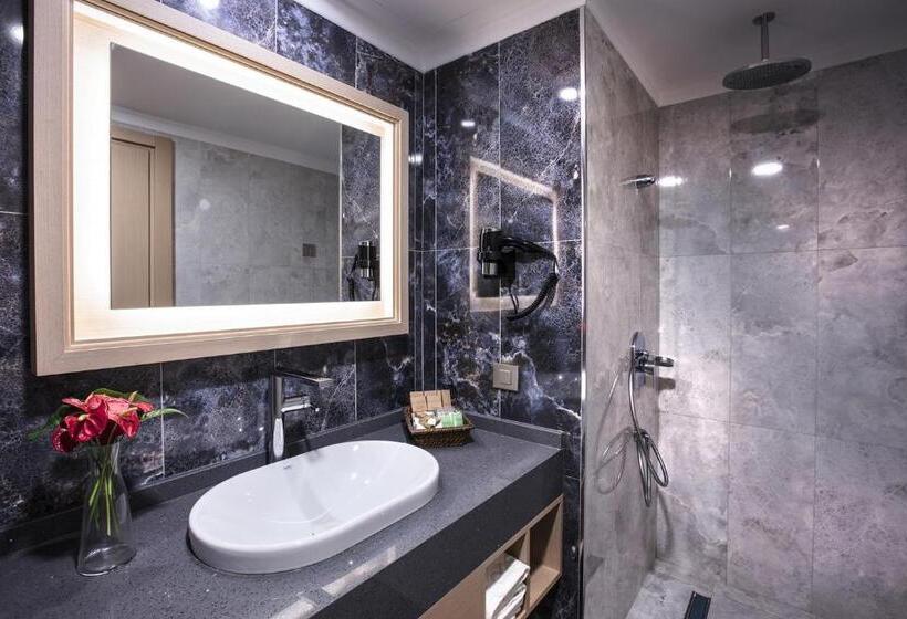 اتاق استاندارد با چشم‌انداز باغ, Korumar Ephesus Beach & Spa Resort Ultra All Inclusive