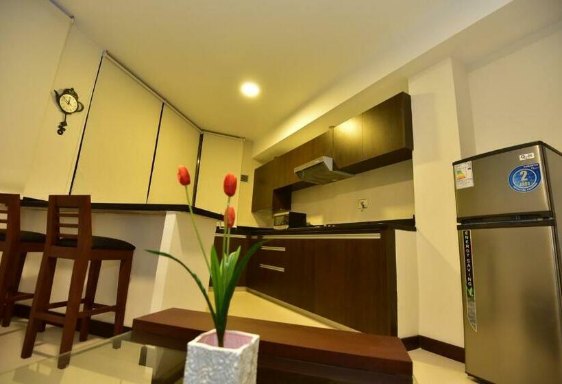 استودیوی لوکس, Mai Suites Apart