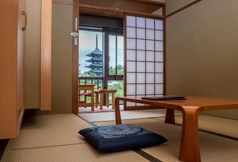 Номер Стандарт, Nara Visitor Center And Inn