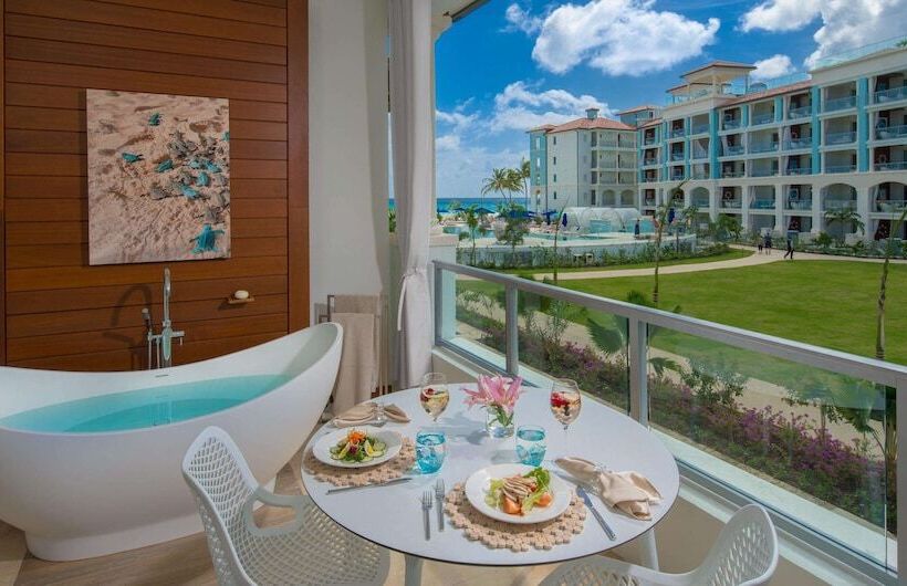 سوئیت رویال, Sandals Royal Barbados All Inclusive Couples Only