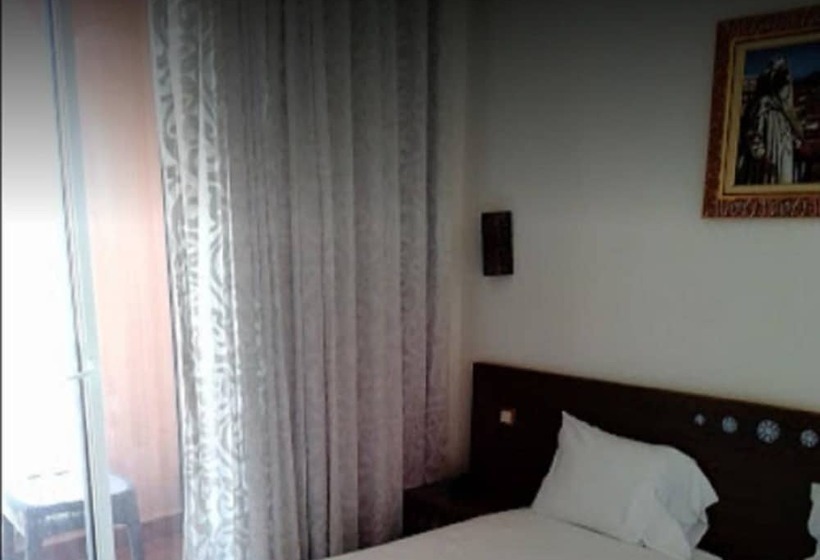 اتاق استاندارد یک نفره, Taghit Saoura