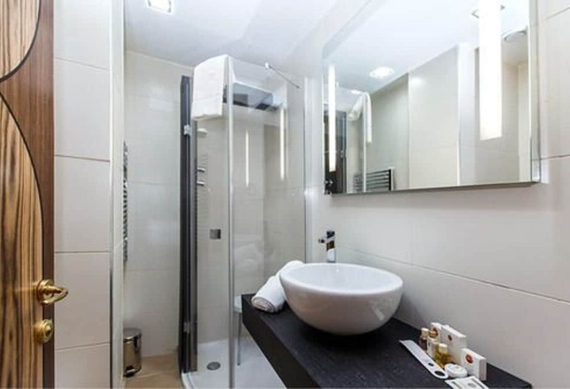 اتاق استاندارد یک نفره, Taghit Saoura