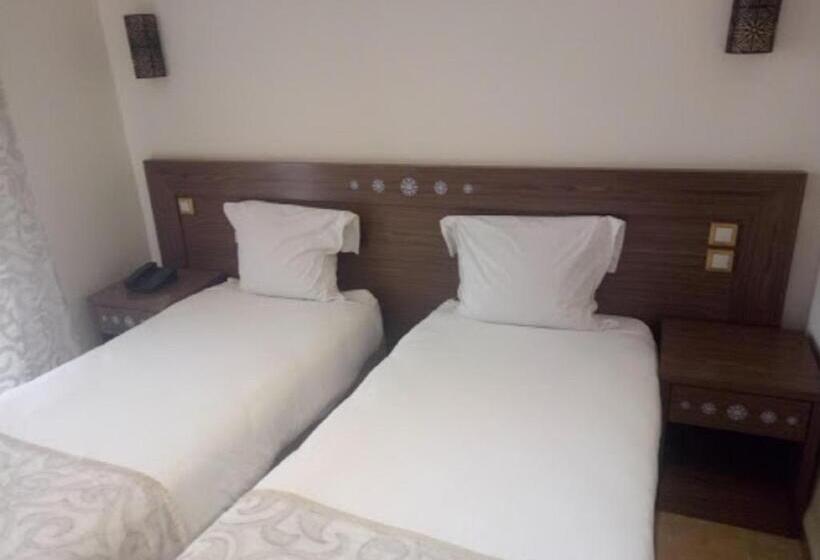 اتاق استاندارد, Taghit Saoura