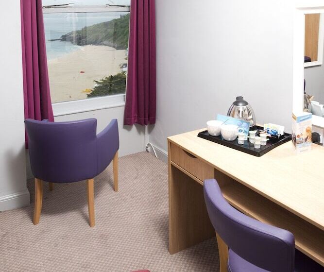 标准间, The St Ives Bay